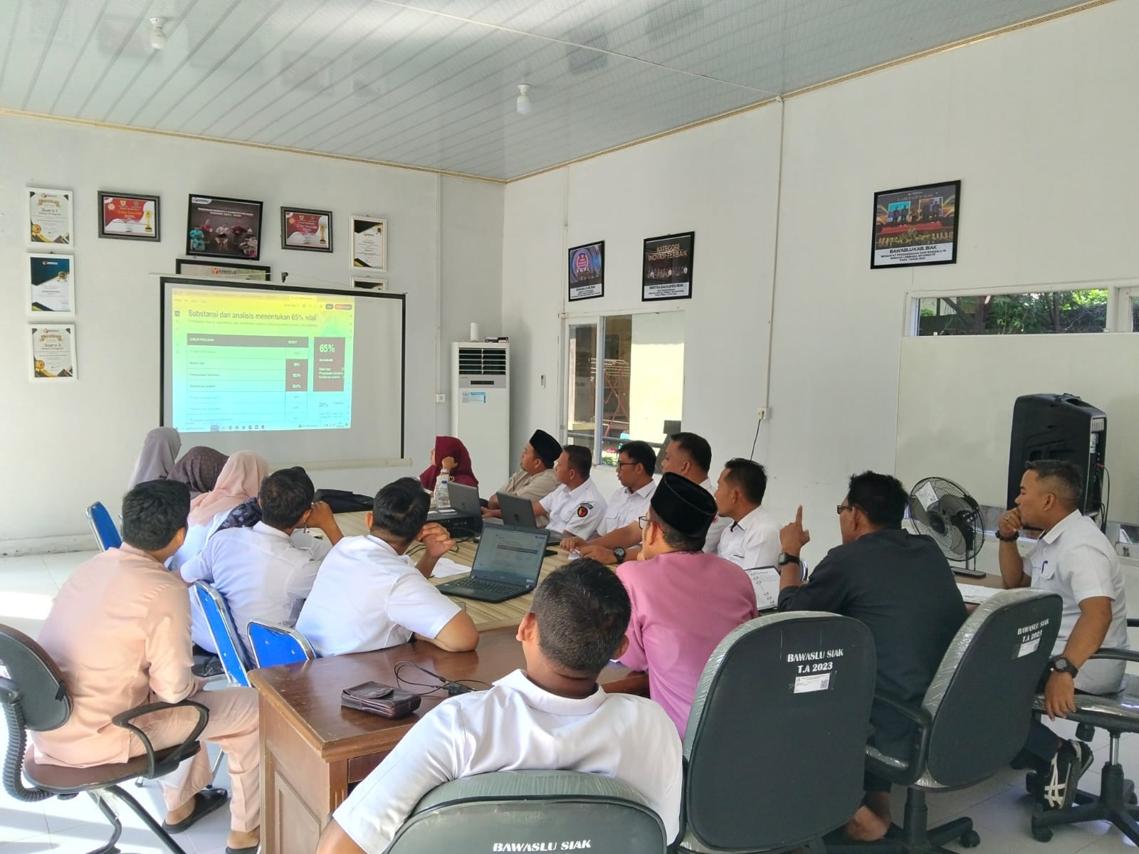 rapat BM 2