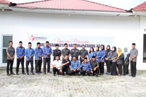 harkitnas foto bersama